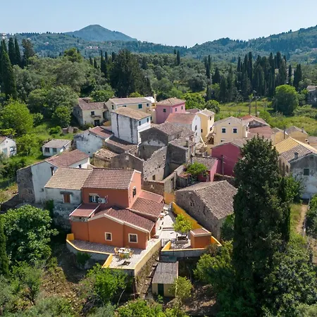 Charming In A Traditional Village, 3 Km From The Of Agios Gordios فيلة