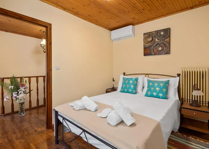 Charming In A Traditional Village, 3 Km From The Of Agios Gordios Villa