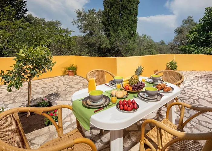 Villa Charming In A Traditional Village, 3 Km From The Of Agios Gordios *