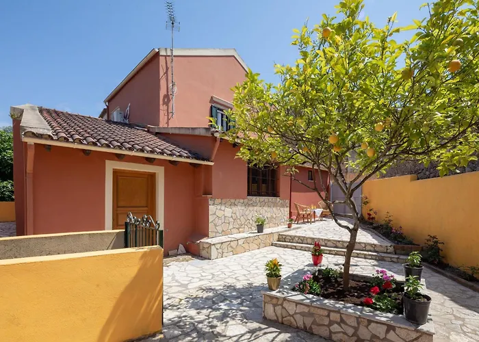 Charming In A Traditional Village, 3 Km From The Of Agios Gordios Villa